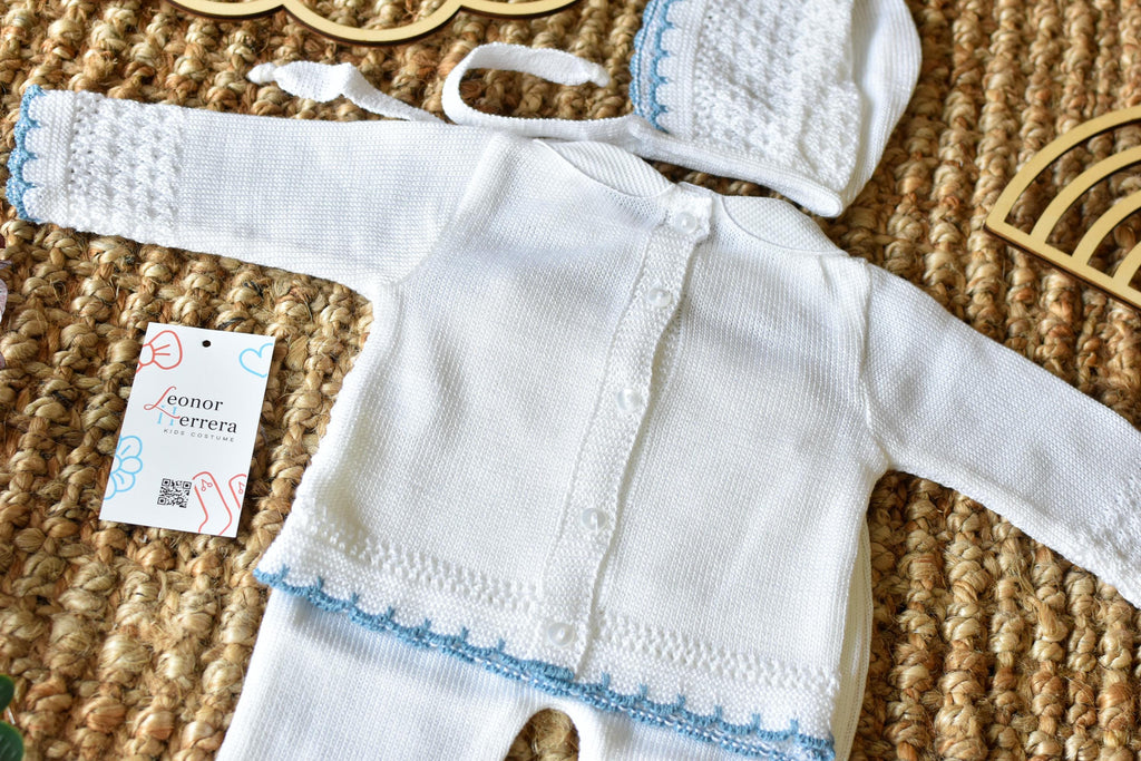 Knit Newborn Buttons Set in White - Blue
