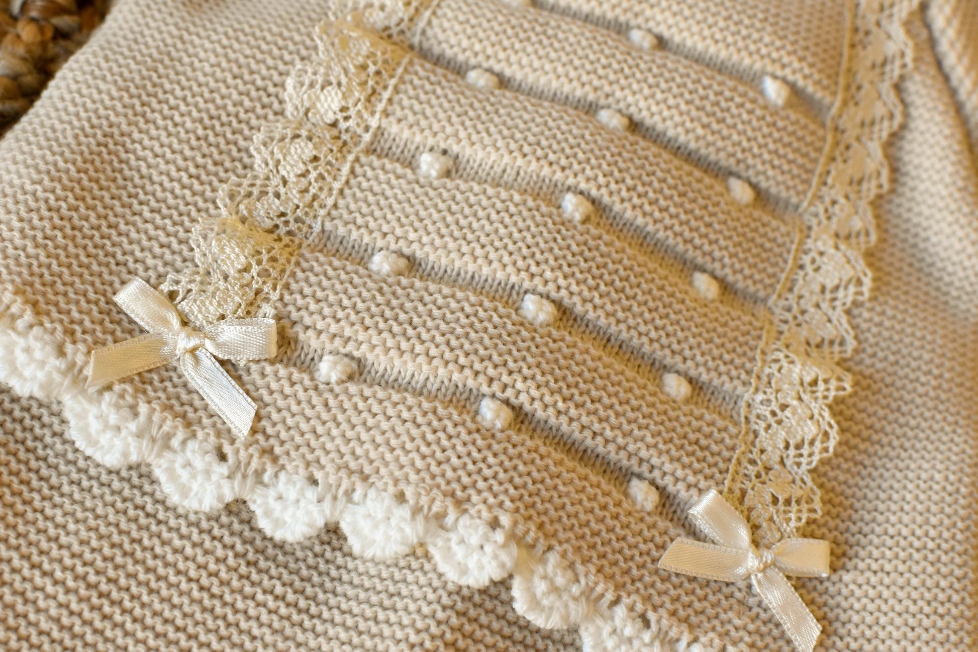 Knitted Small Lace and Points in Camel