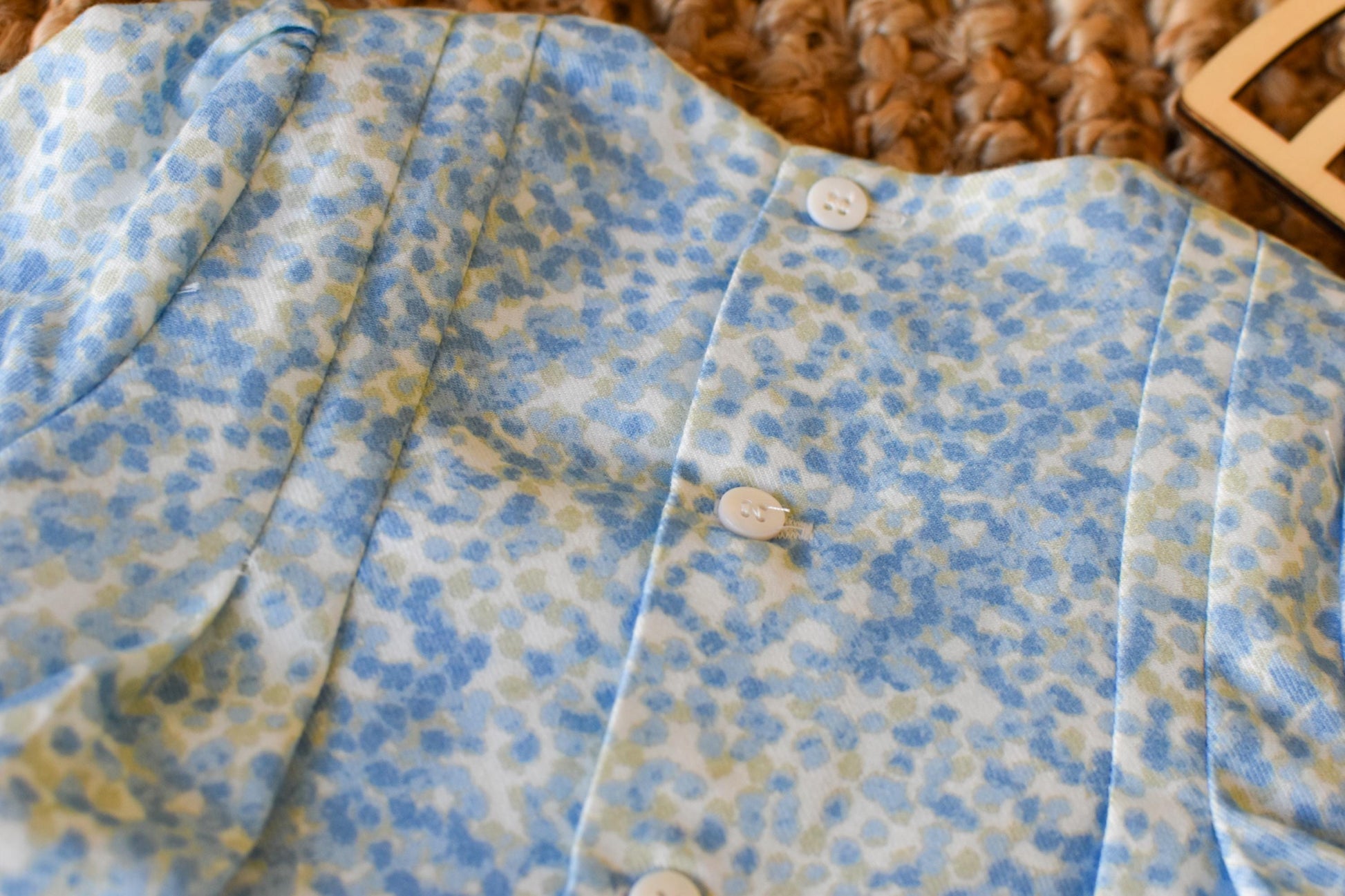 Dress Ponits in Blue