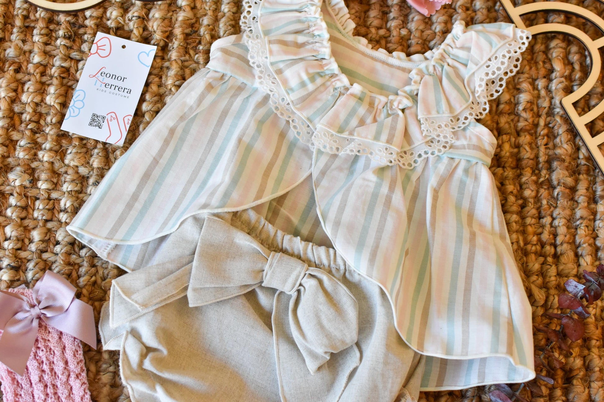 Top Large Lines with Bow