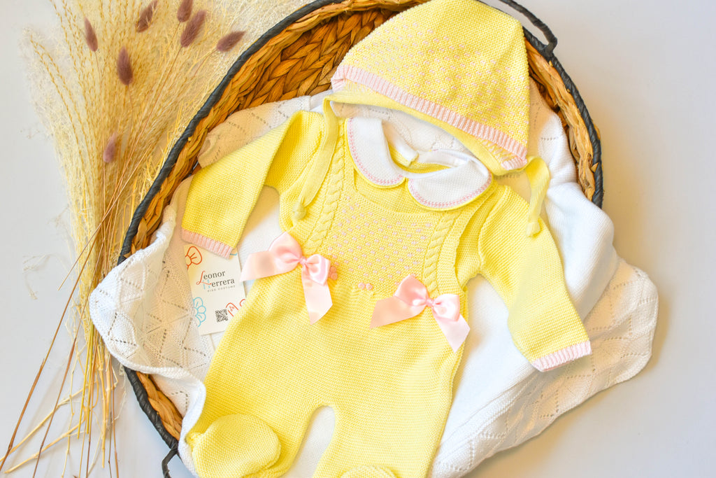 Knitted Newborn Girl set Yellow