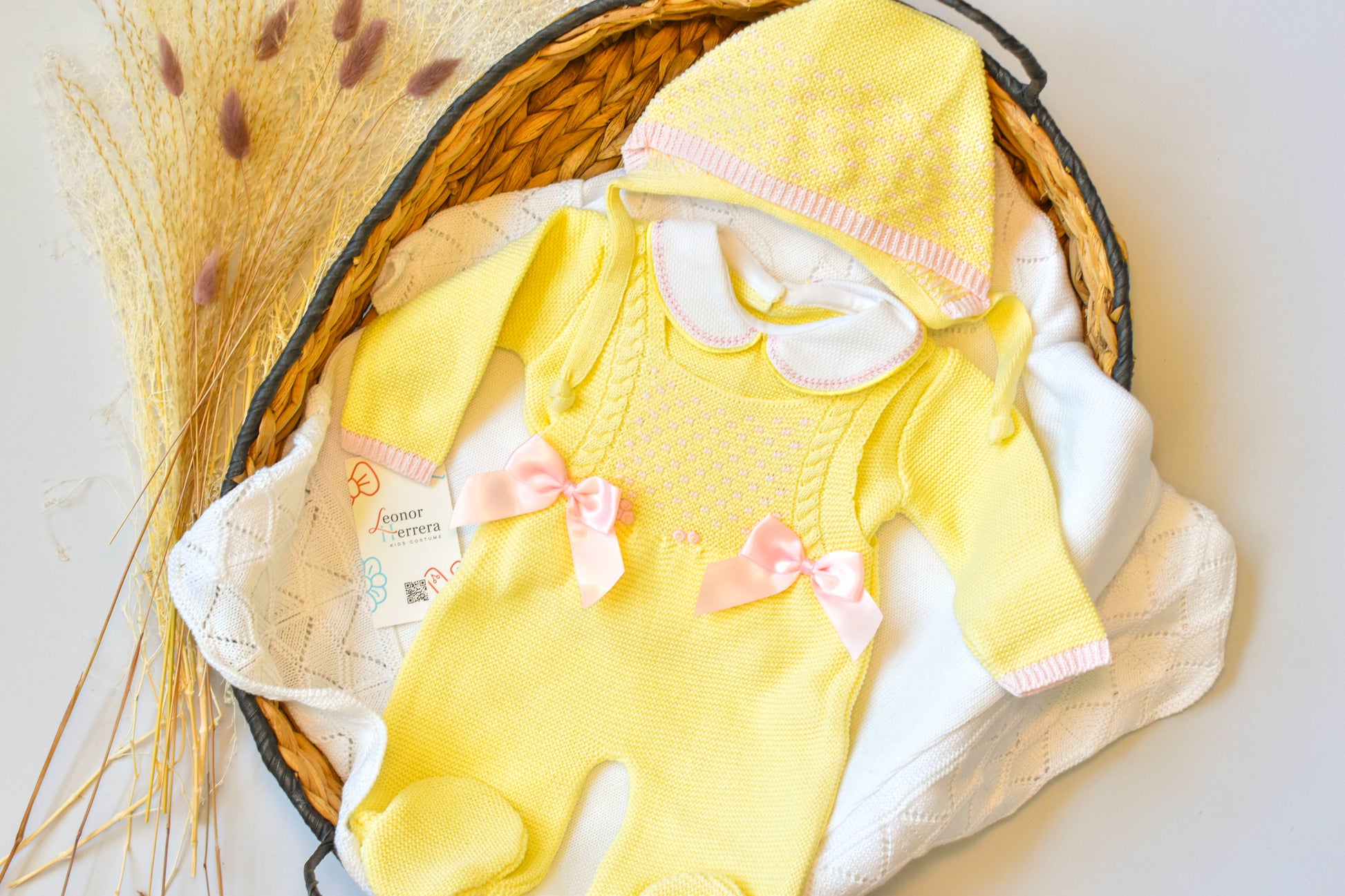 Knitted Newborn Girl set Yellow