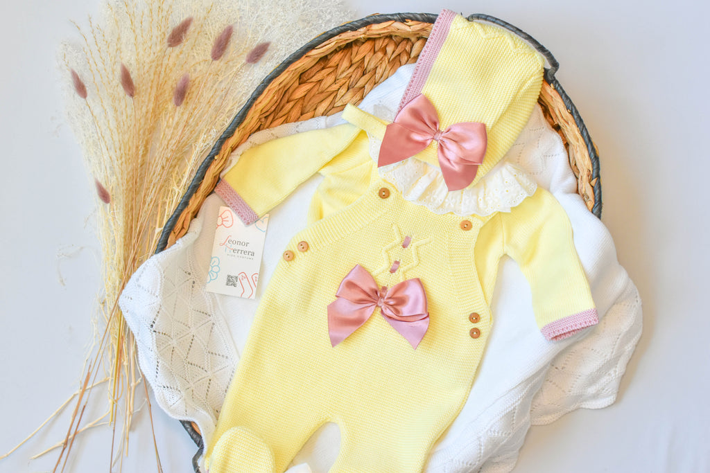 Romper Embroidered in Pink - Yellow