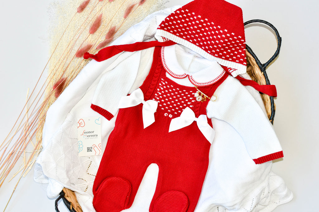 Knitted Newborn set in Red