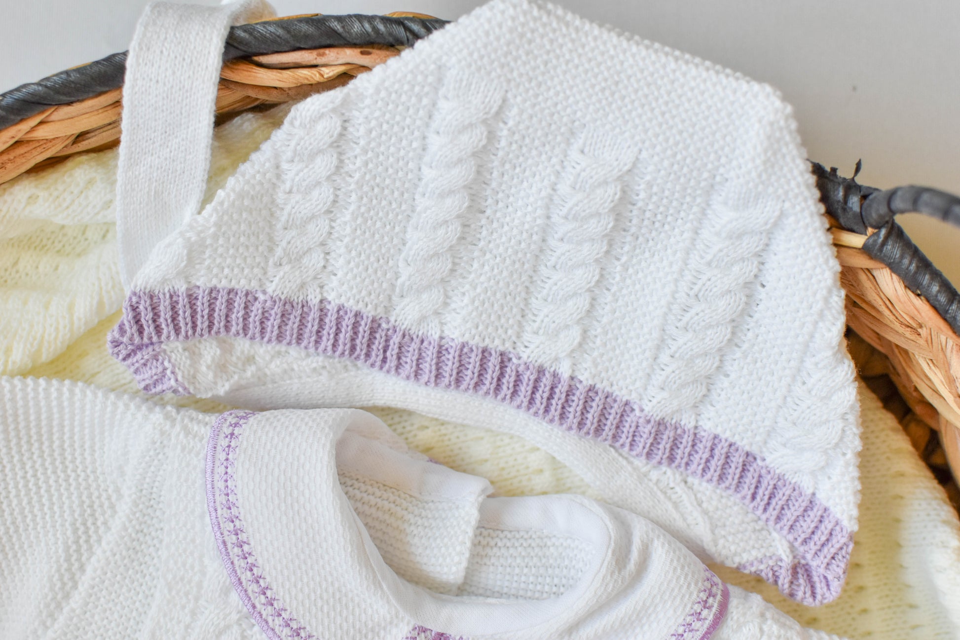 Romper Doble Cable in White - Lila