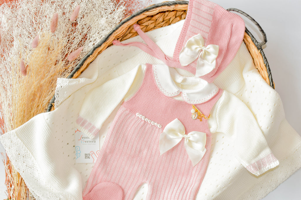 Romper Knitted Newborn set in Old Pink