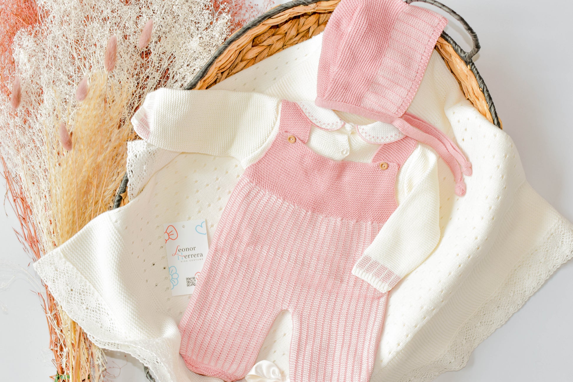 Romper Knitted Newborn set in Old Pink