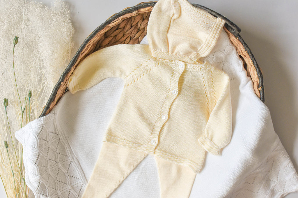 Knit embroidered lace in Beige