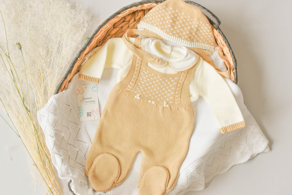 Knitted Newborn set in Light Brown