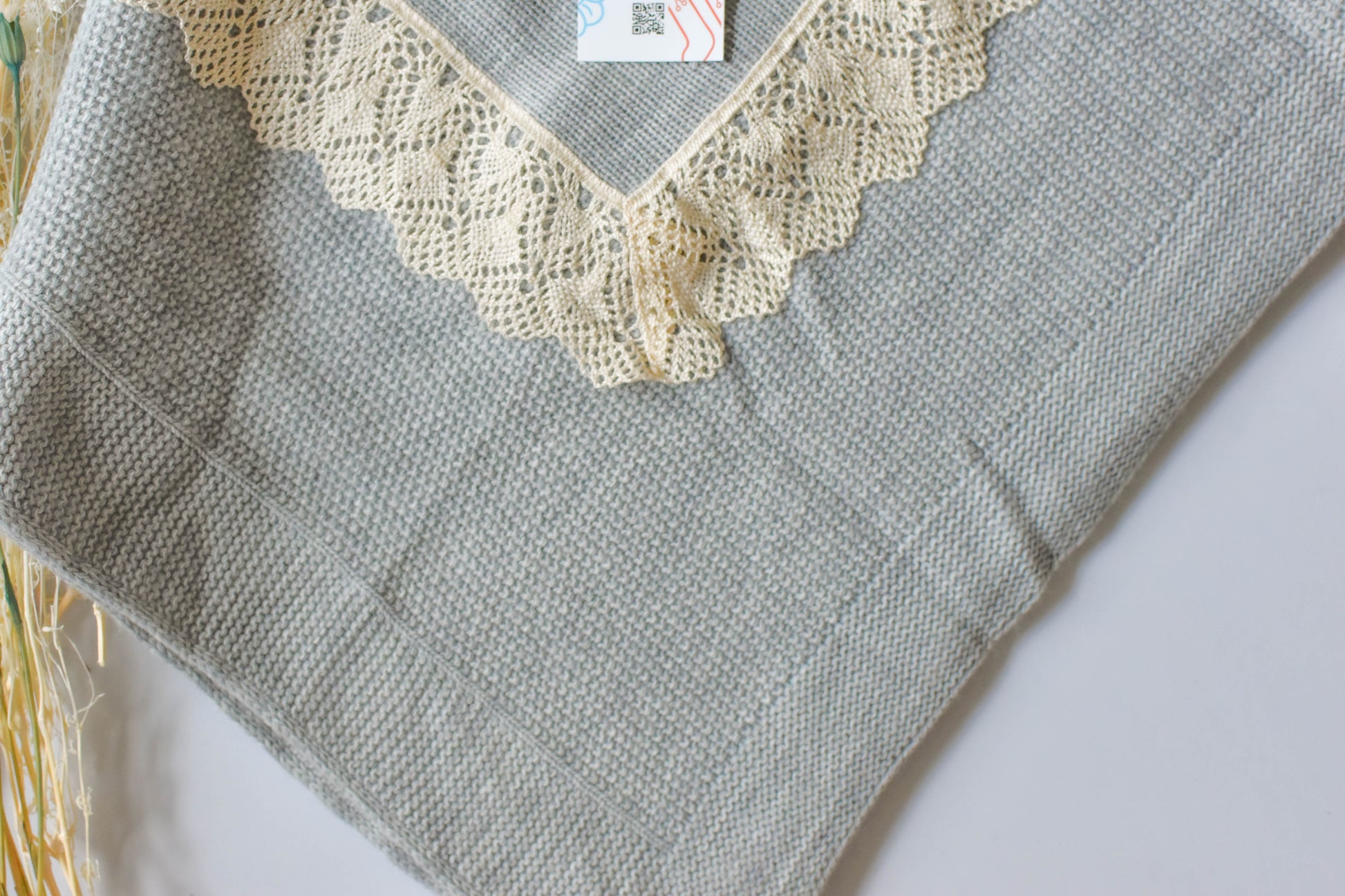 Blanket Point Lace in Grey