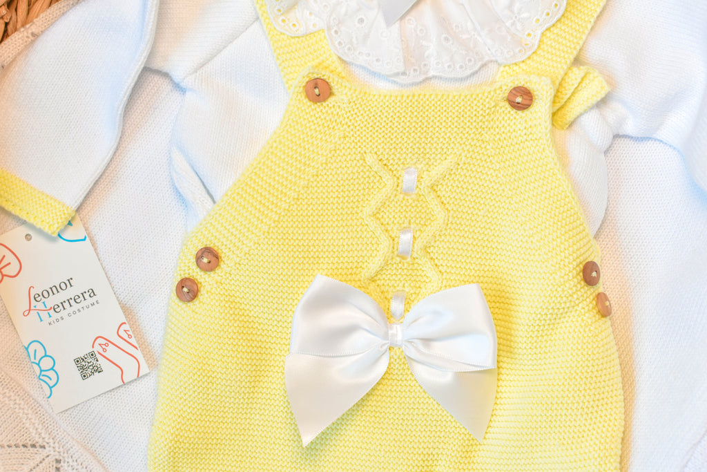 Romper Embroidered in Yellow