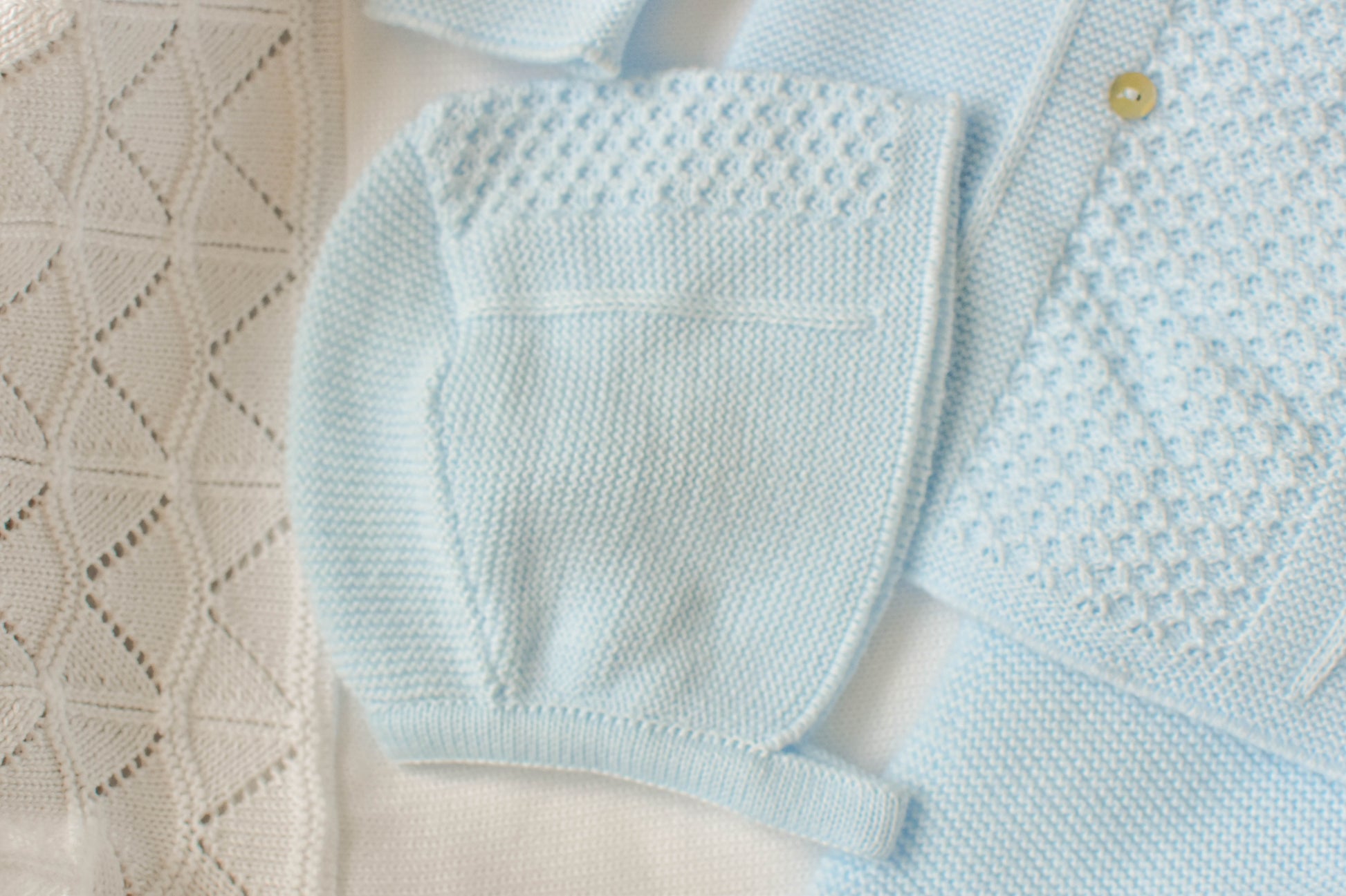 Knitted set with Buttons in Blue