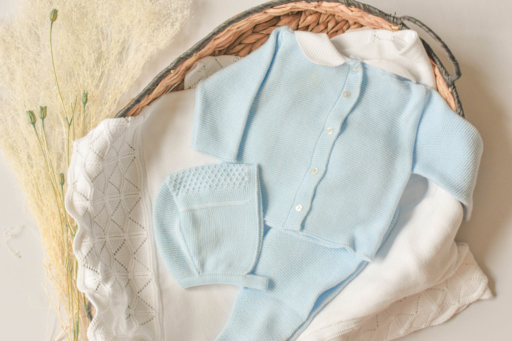 Knitted set with Buttons in Blue