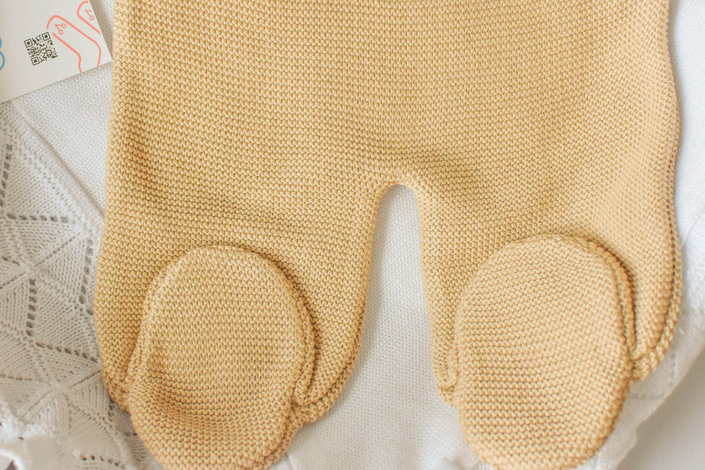Knitted Newborn set in Light Brown