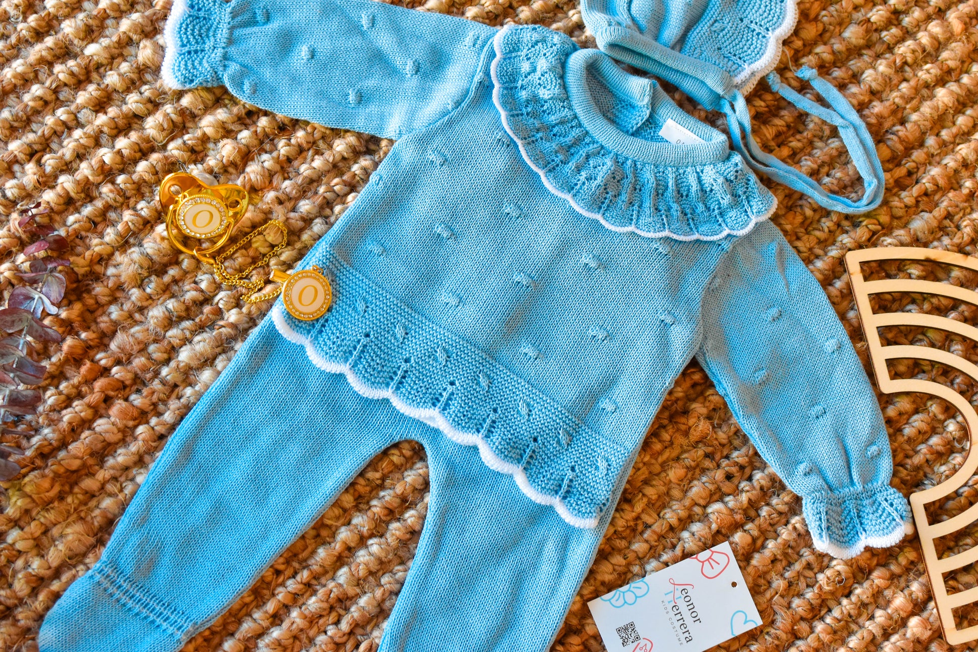 Knit Embroidered Collar Set in Blue