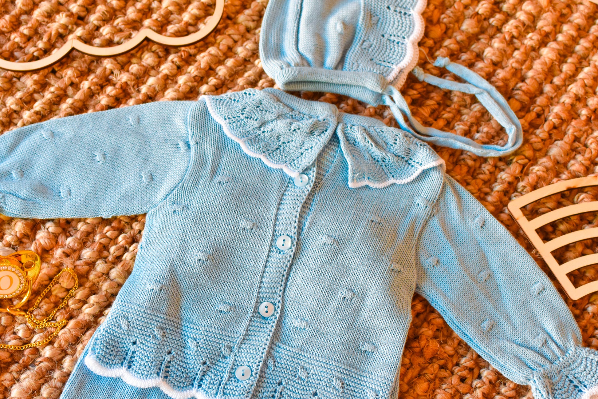 Knit Embroidered Collar Set in Blue