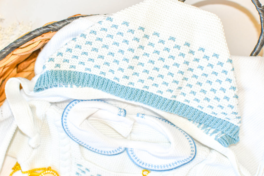 Knitted Newborn set in white Blue