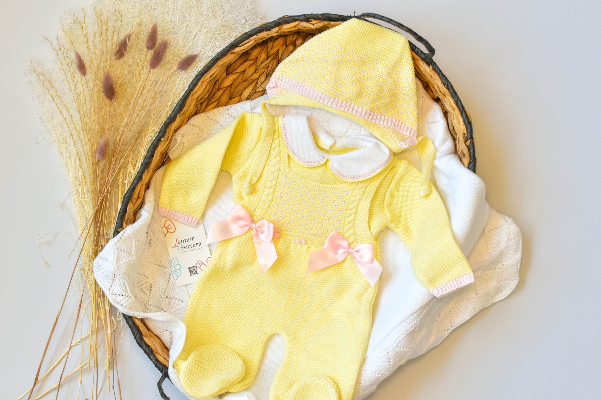 Knitted Newborn Girl set Yellow