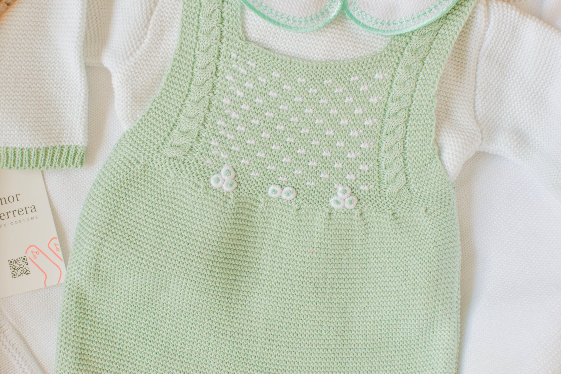 Knitted Newborn set in Green