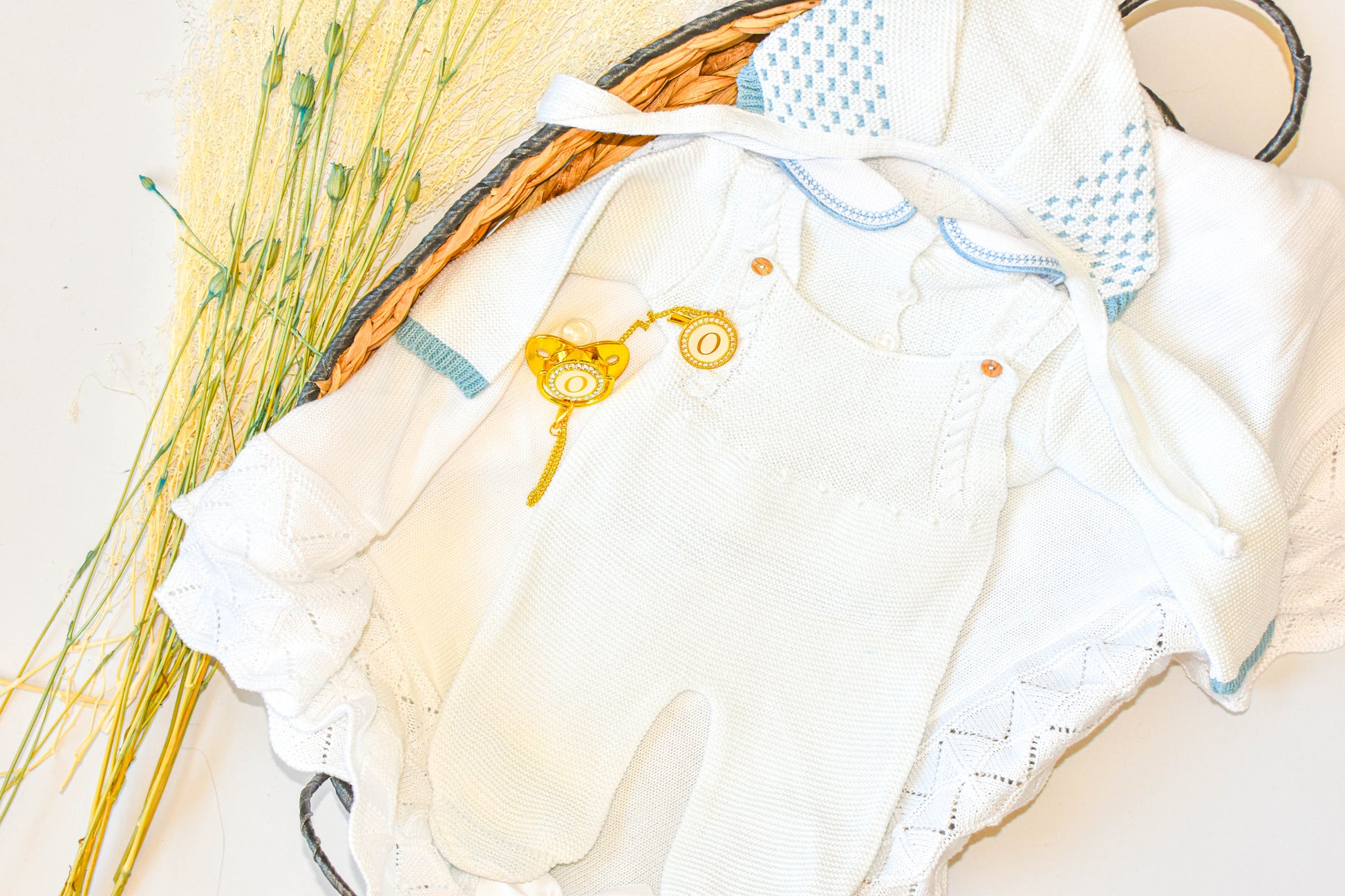 Knitted Newborn set in white Blue