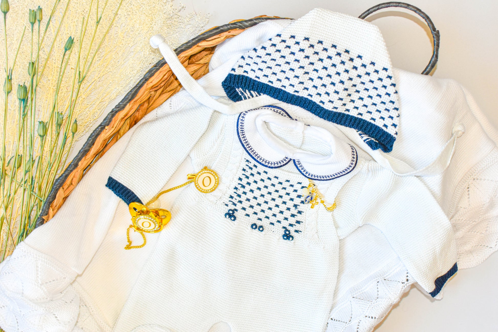 Knitted Newborn set in white Old Blue