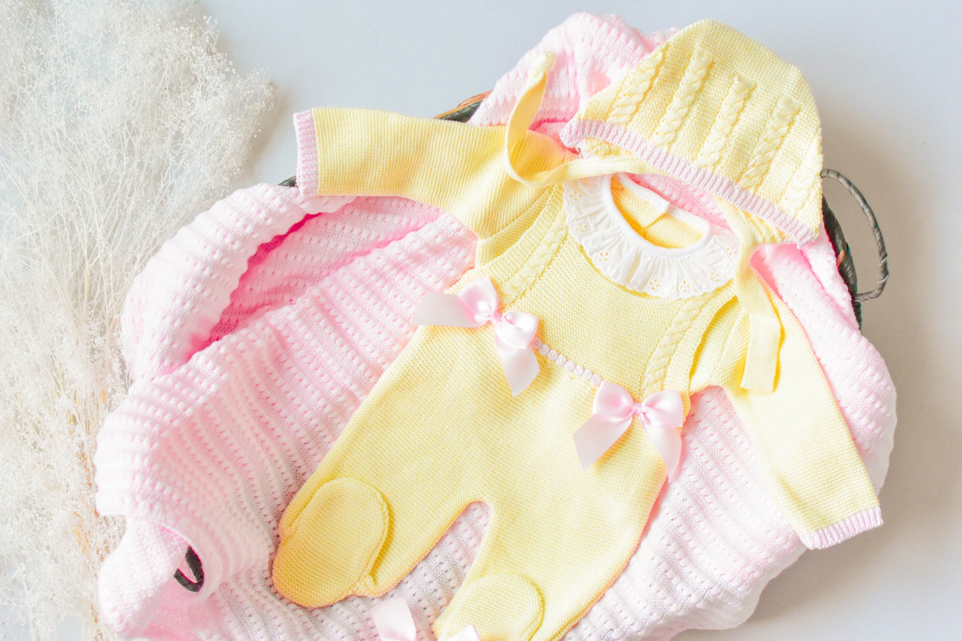 Romper Knit Doble Cable Set in Yellow - Pink