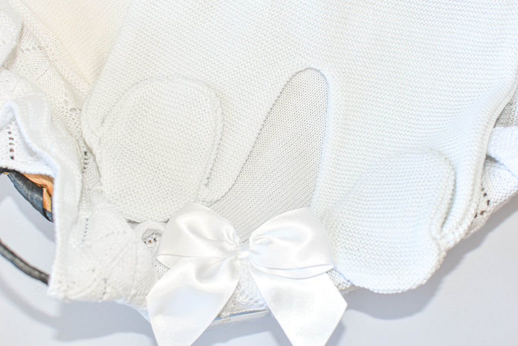 Knitted Newborn set in white Old Blue