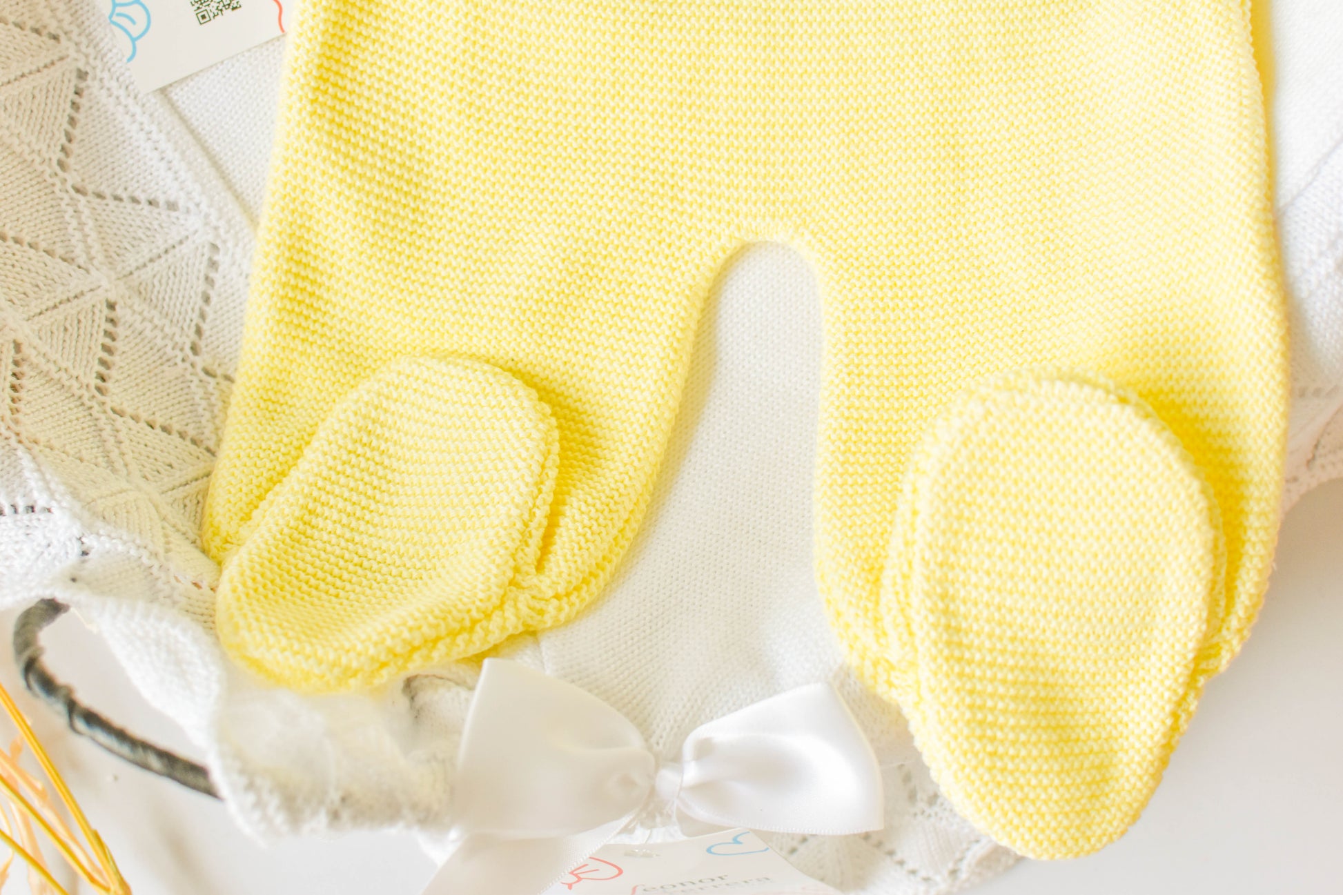 Knitted Newborn set in Yellow