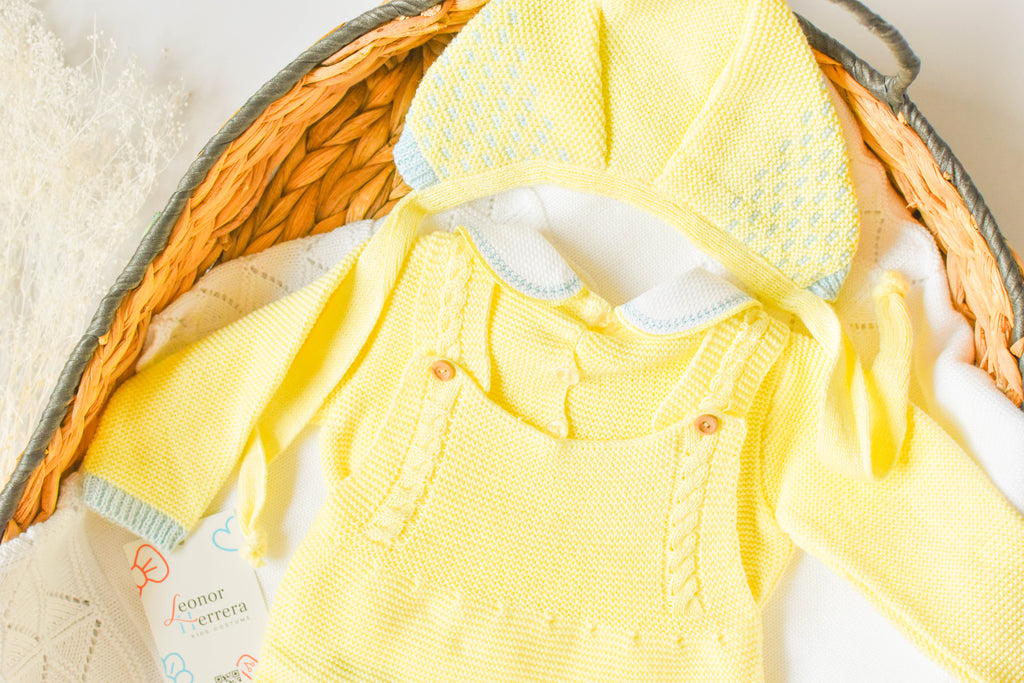 Knitted Newborn set in Yellow