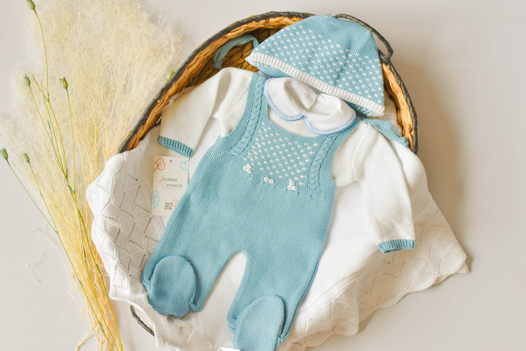 Knitted Newborn set in Blue