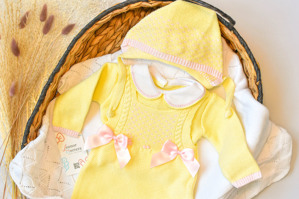 Knitted Newborn Girl set Yellow