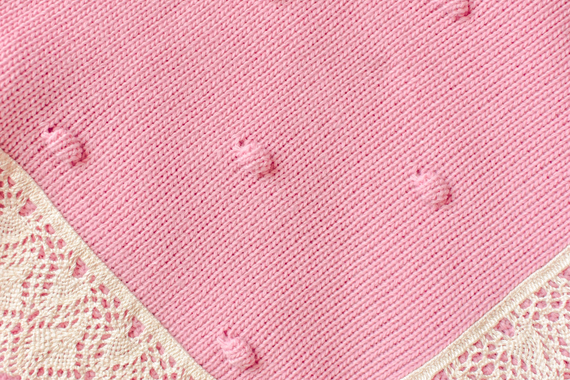 Blanket Point Lace in Old Pink
