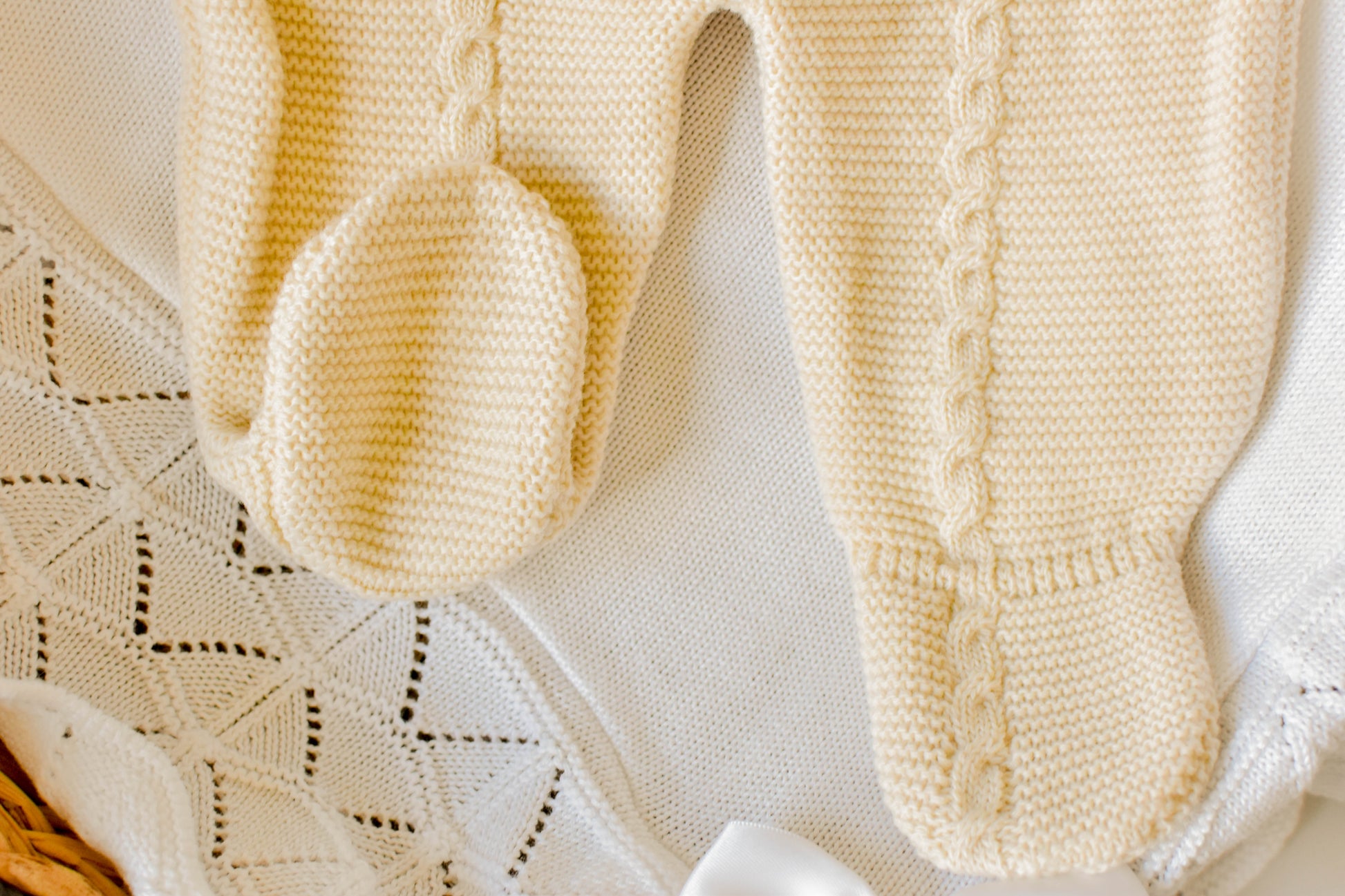 Knit Pocket in Beige