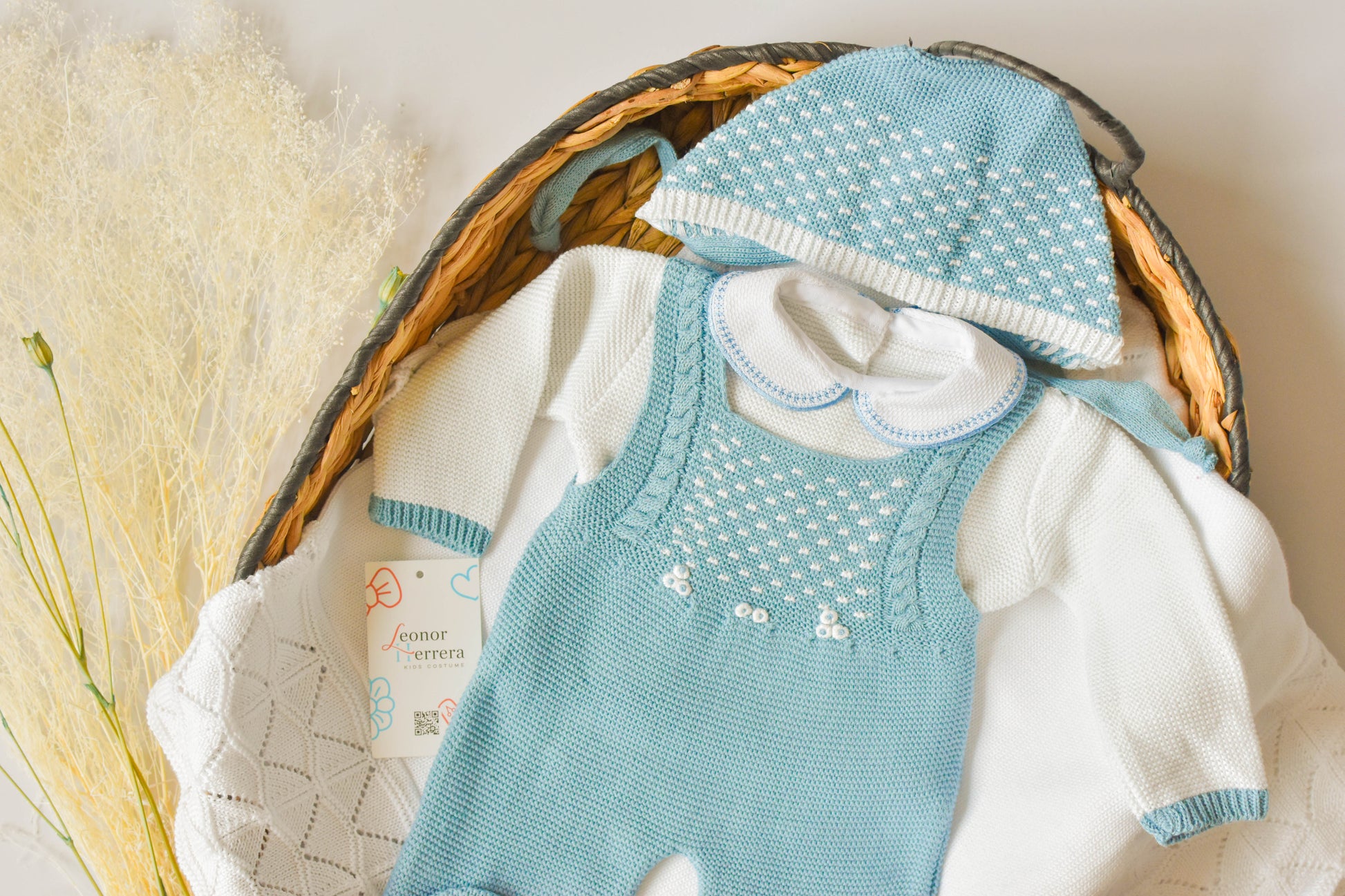 Knitted Newborn set in Blue