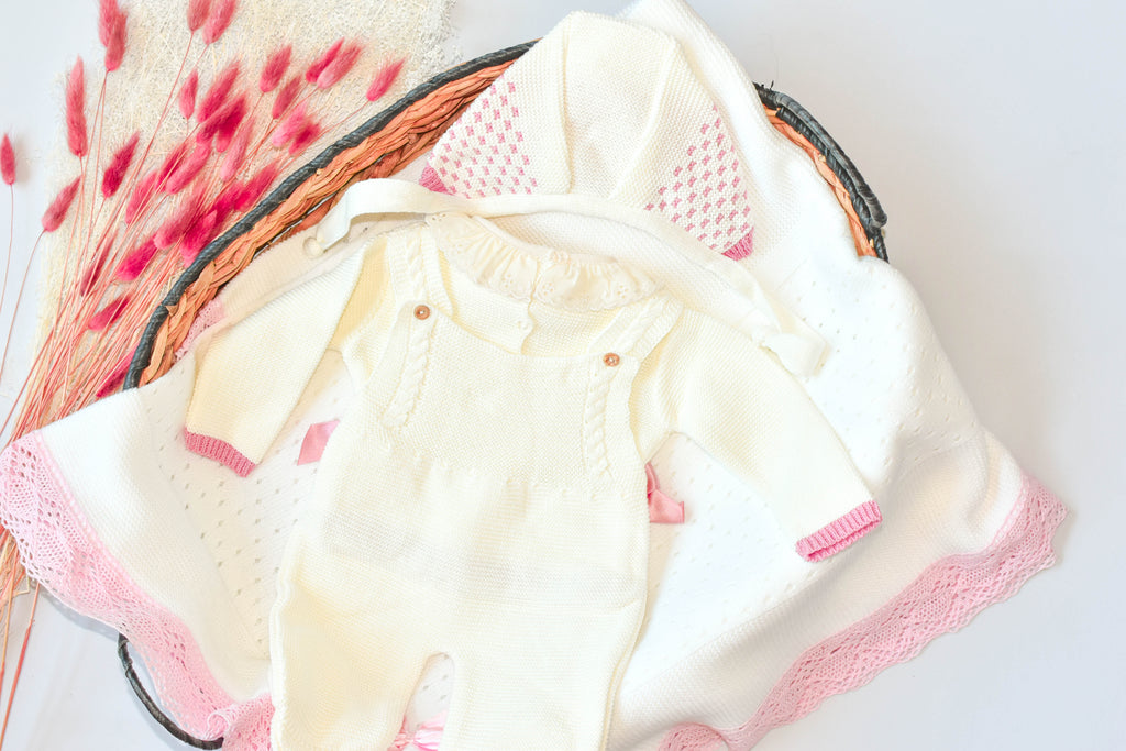 Knitted Newborn Girl set in Beige Pink