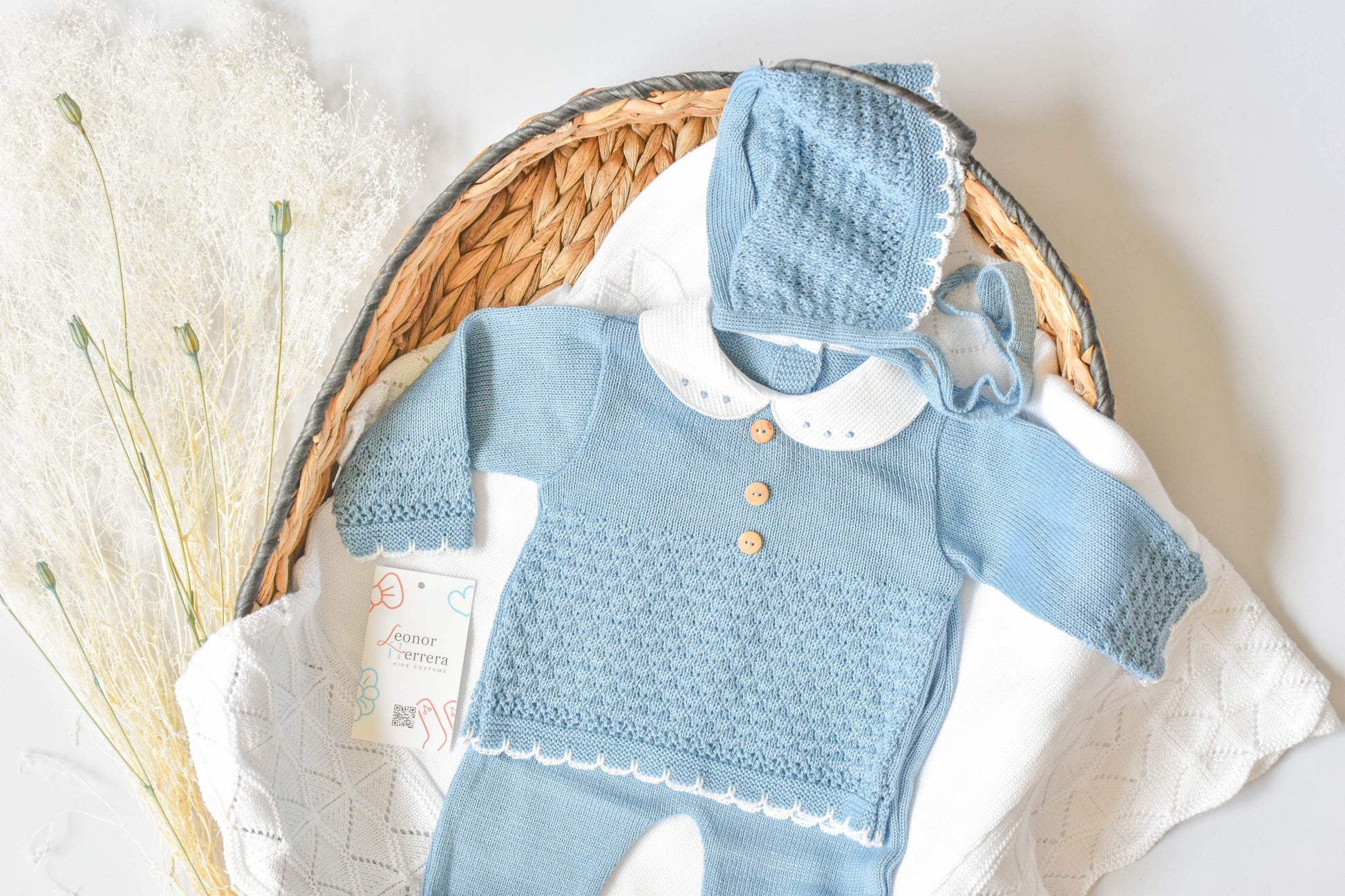 Knit Newborn Buttons Set in Blue - White