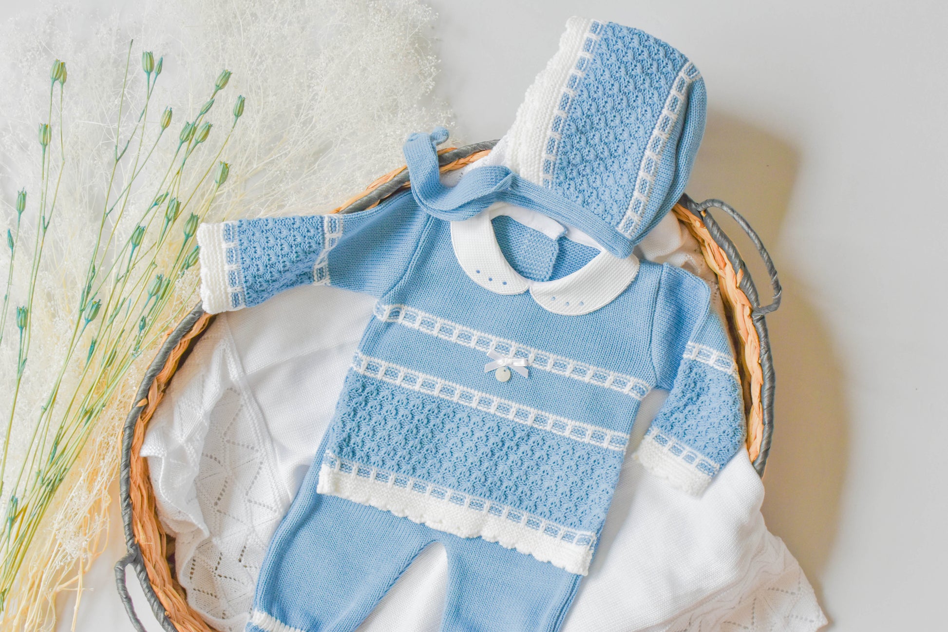 Knit Lines Embroidered in Blue