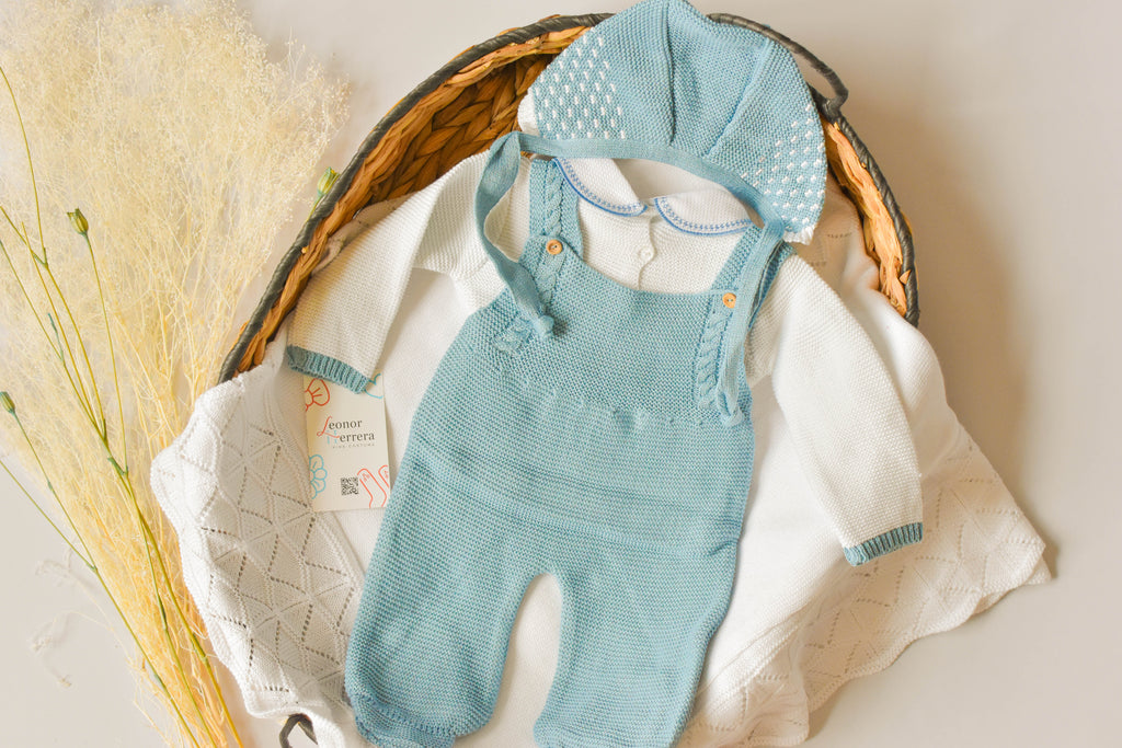 Knitted Newborn set in Blue