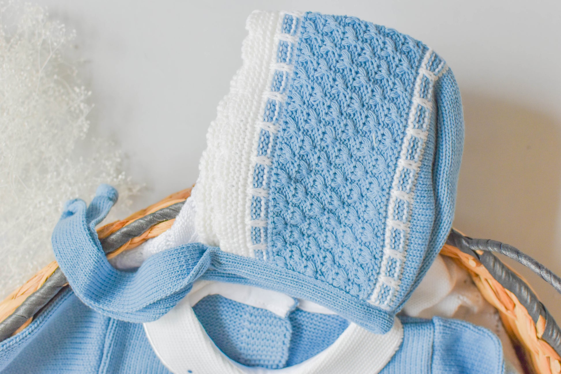 Knit Lines Embroidered in Blue