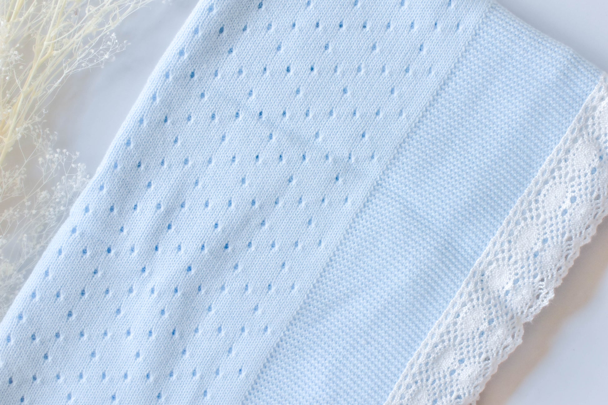 Luxury newborn blanket in Blue