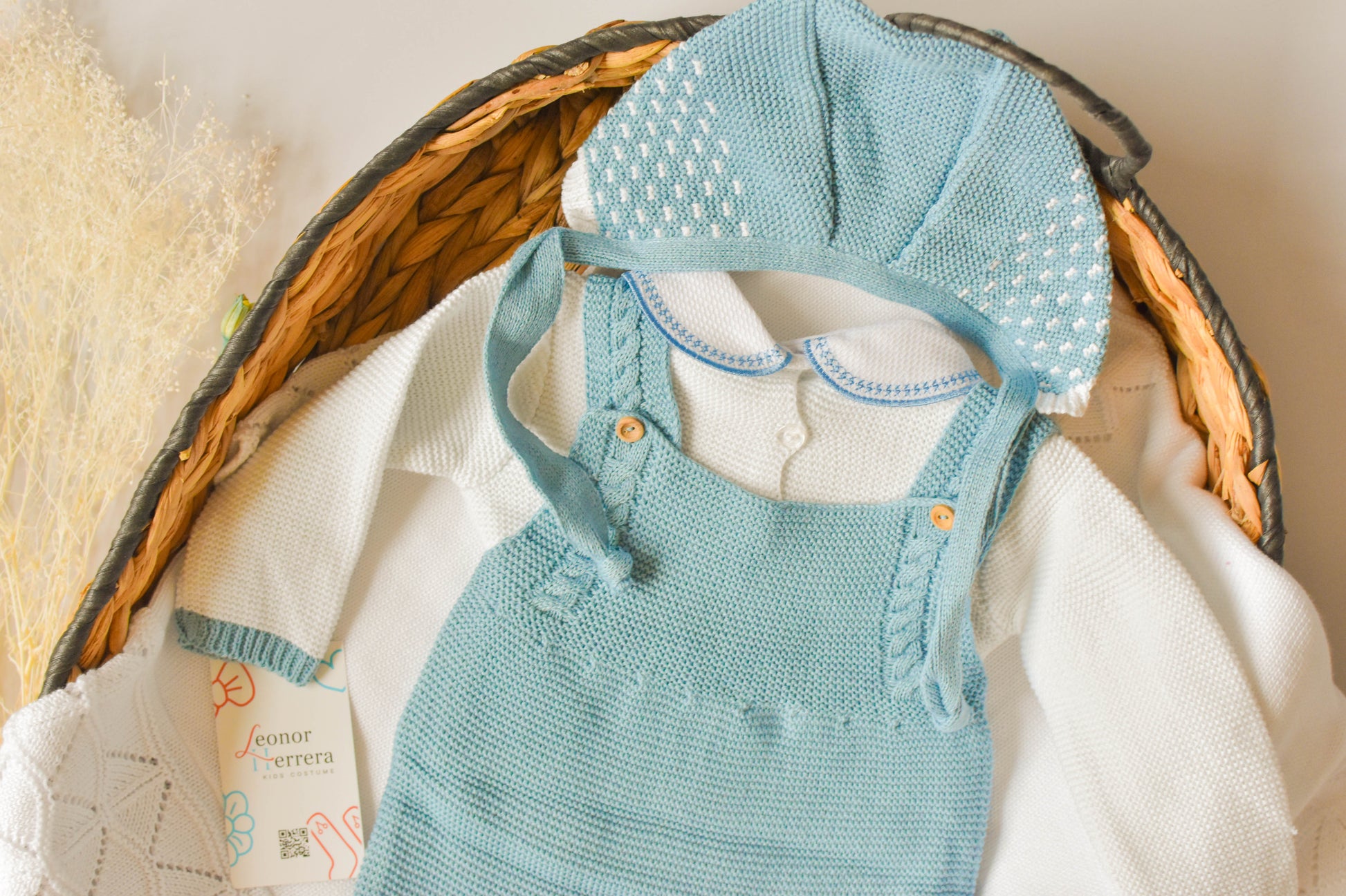 Knitted Newborn set in Blue