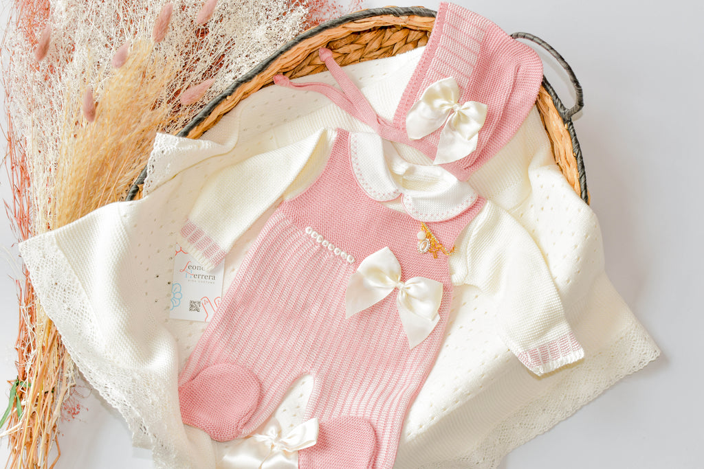 Romper Knitted Newborn set in Old Pink