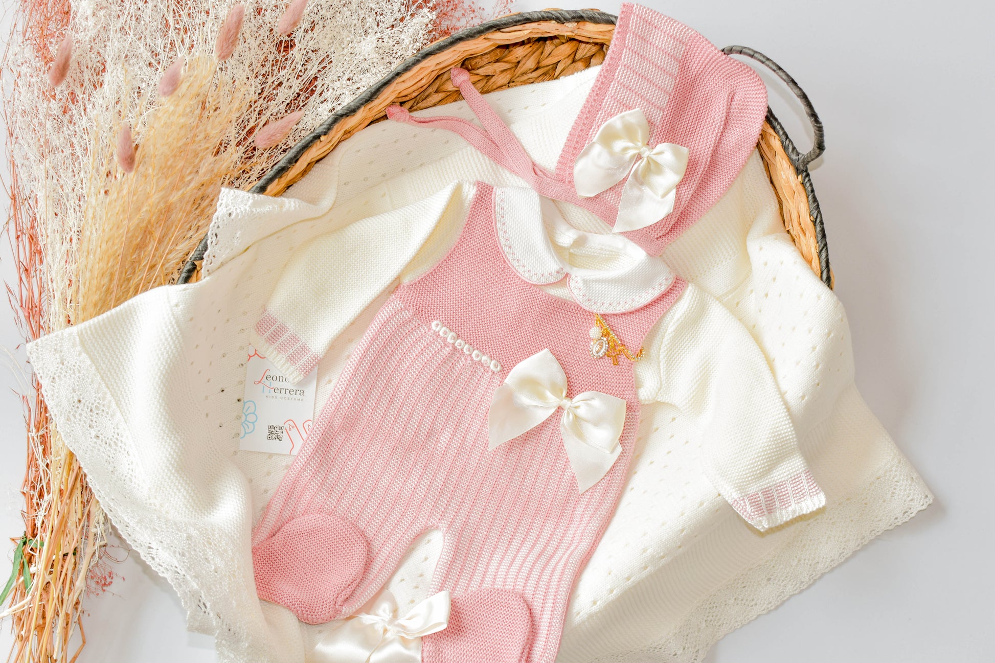 Romper Knitted Newborn set in Old Pink