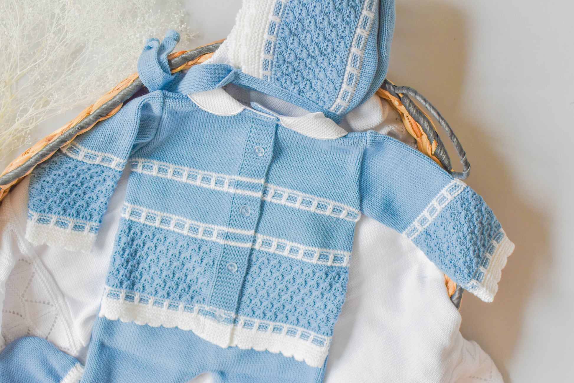 Knit Lines Embroidered in Blue