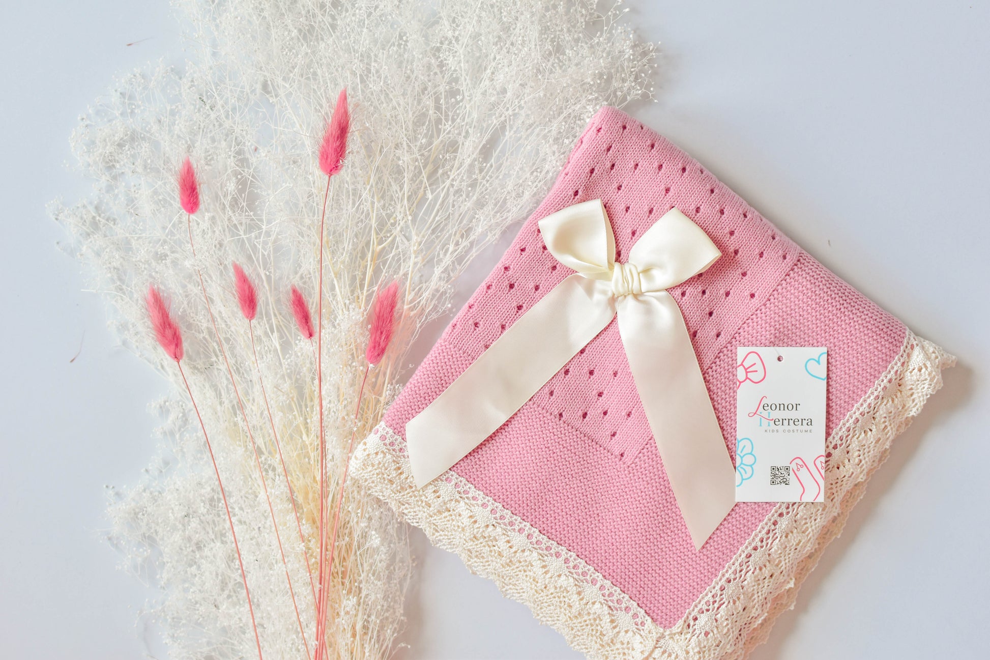 Luxury Big Bow newborn blanket in Old Pink