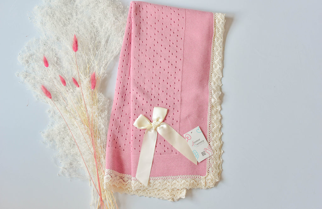 Luxury Big Bow newborn blanket in Old Pink