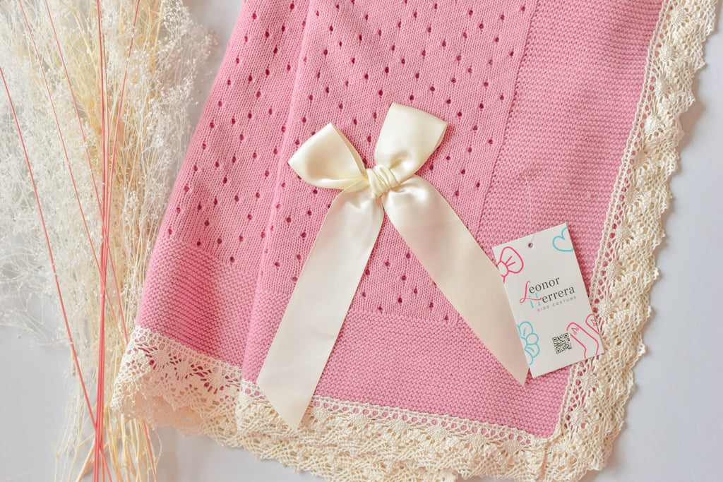 Luxury Big Bow newborn blanket in Old Pink