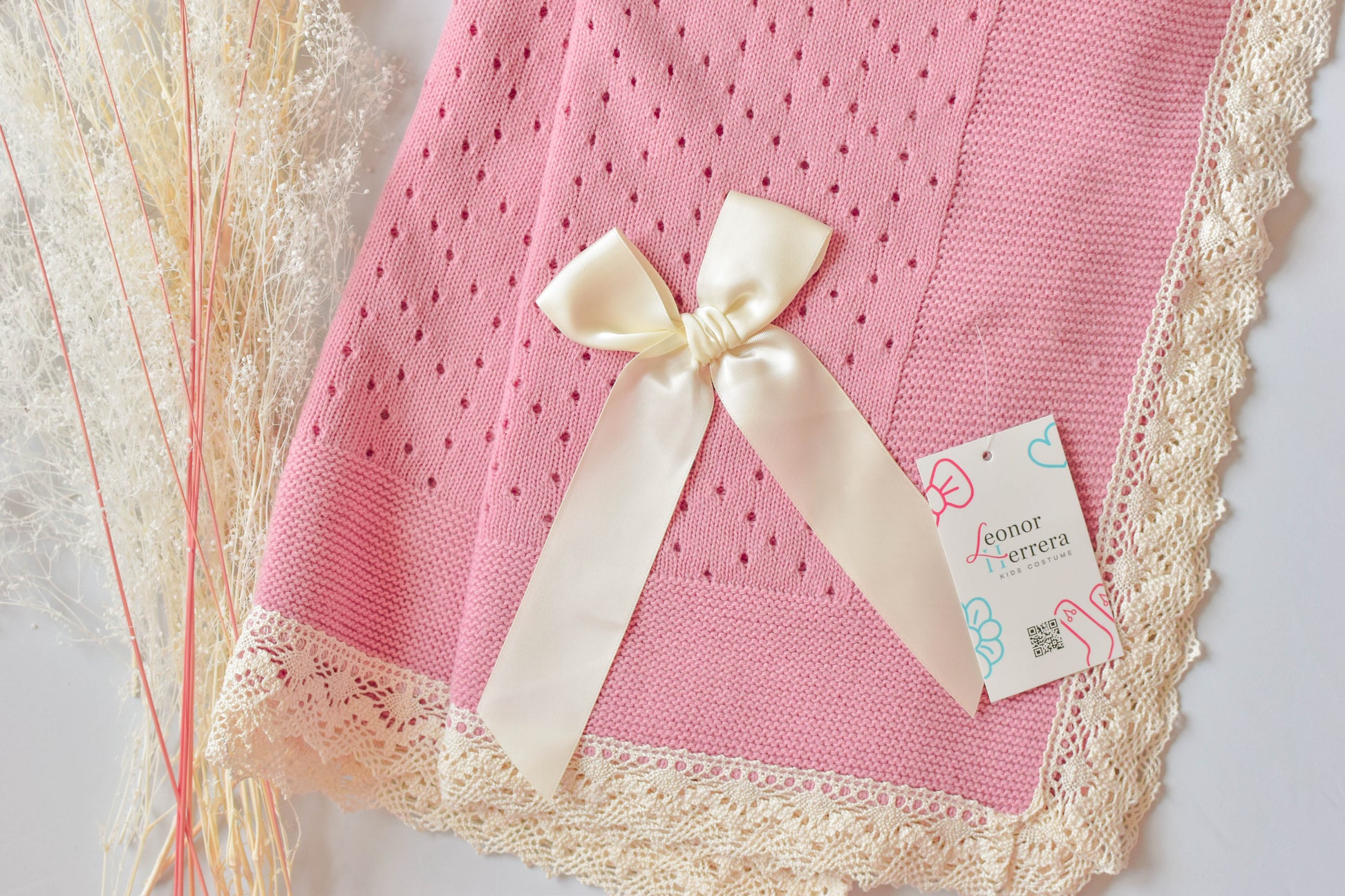 Luxury Big Bow newborn blanket in Old Pink