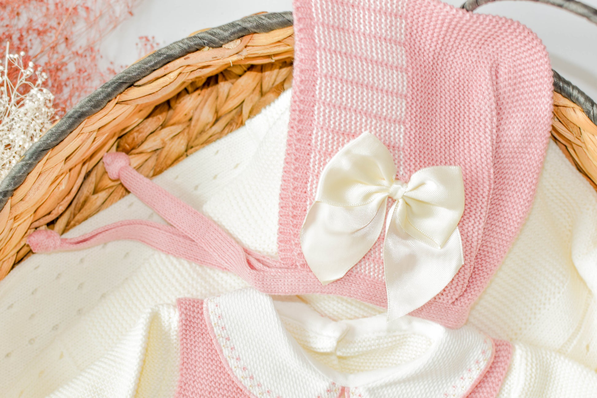 Romper Knitted Newborn set in Old Pink