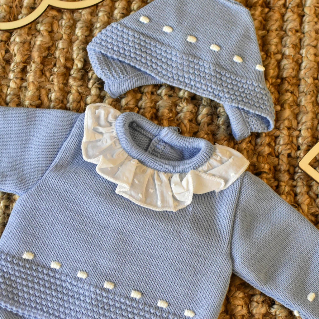 Knit Lines with embroidered Neck in Blue